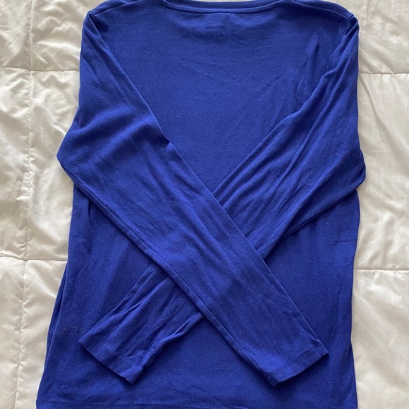 J. Crew Women’s  Blue Crewneck long sleeve - Picture 4 of 7